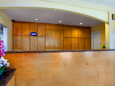 Hotel Howard Johnson By Wyndham National City/san Diego South 2*